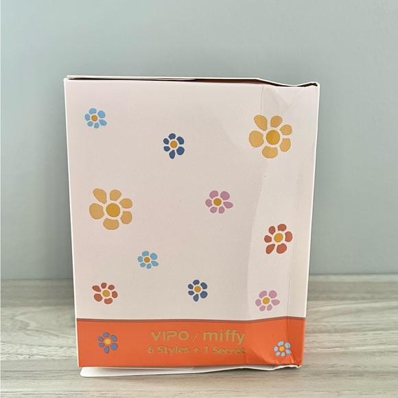 Miffy 70th Anniversary Collectible Blind Box Mug Set - Orange - Picture 6 of 9